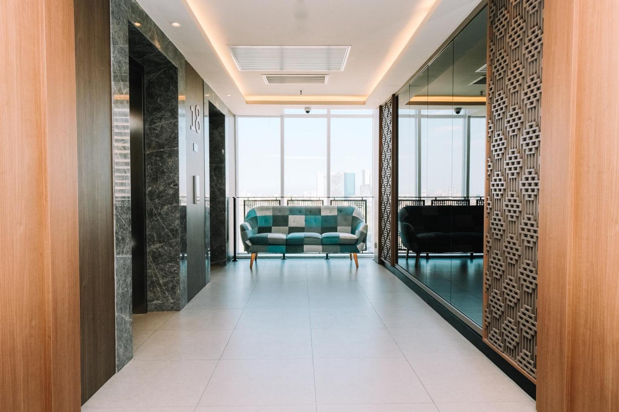 Deka Hotel Surabaya Hr Muhammad Exterior photo